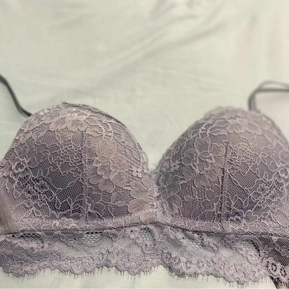 ❤️🤩❤️Sexy H&M Slate Blue Lace Bra with Underwire Support